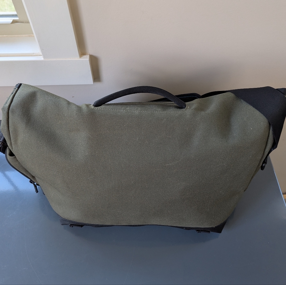 Timbuk2 Stork Messenger Diaper Bag Green Coated‎ Canvas - Picture 5 of 15